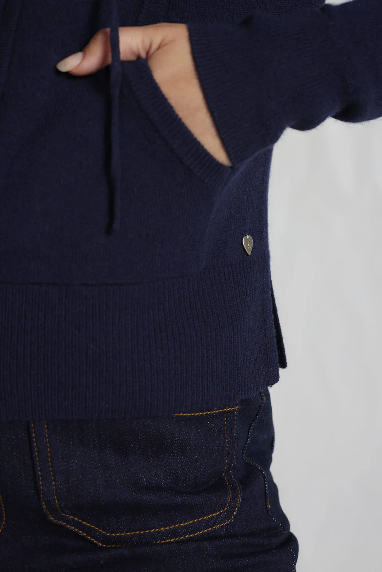Amber Cashmere Hoodie in Mariner