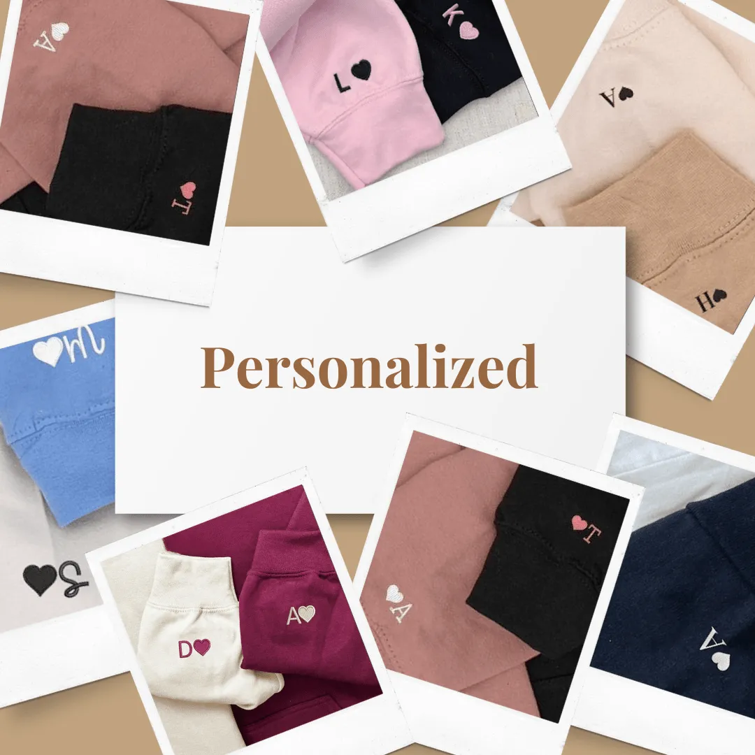 Customizable Gingerbread Men Christmas Sweatshirt – Festive Holiday Design