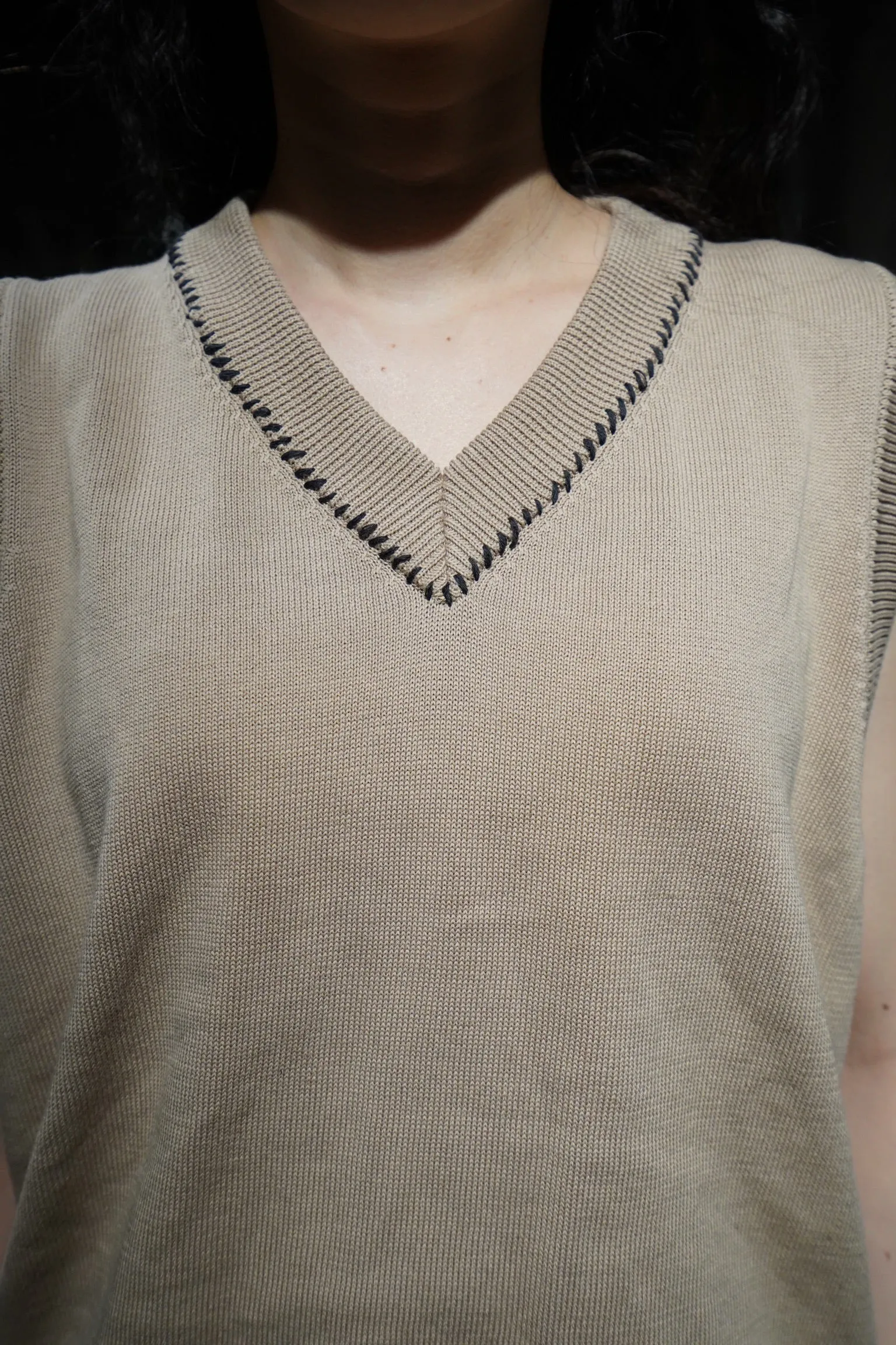 Hand Stitch Knit Vest (BEIGE)