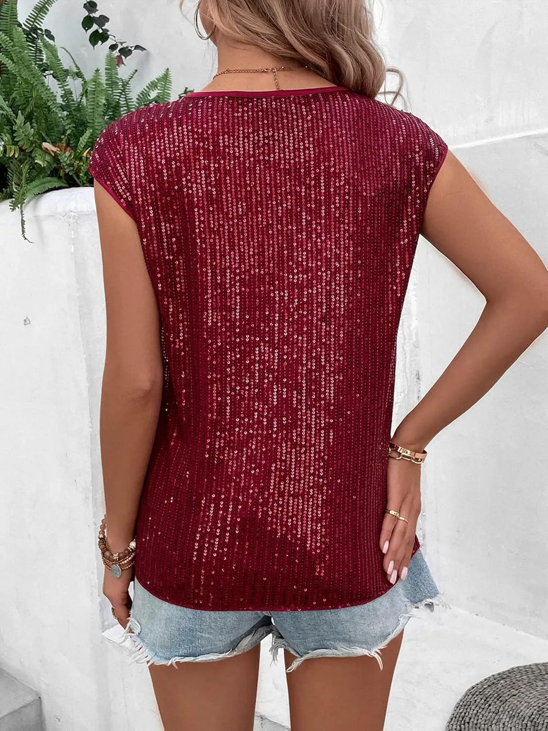KOJOOIN Sequin Tops for Women Crewneck Sleeveless Sparkly Sexy Crop Tank Top Clubwear Camisole Vest