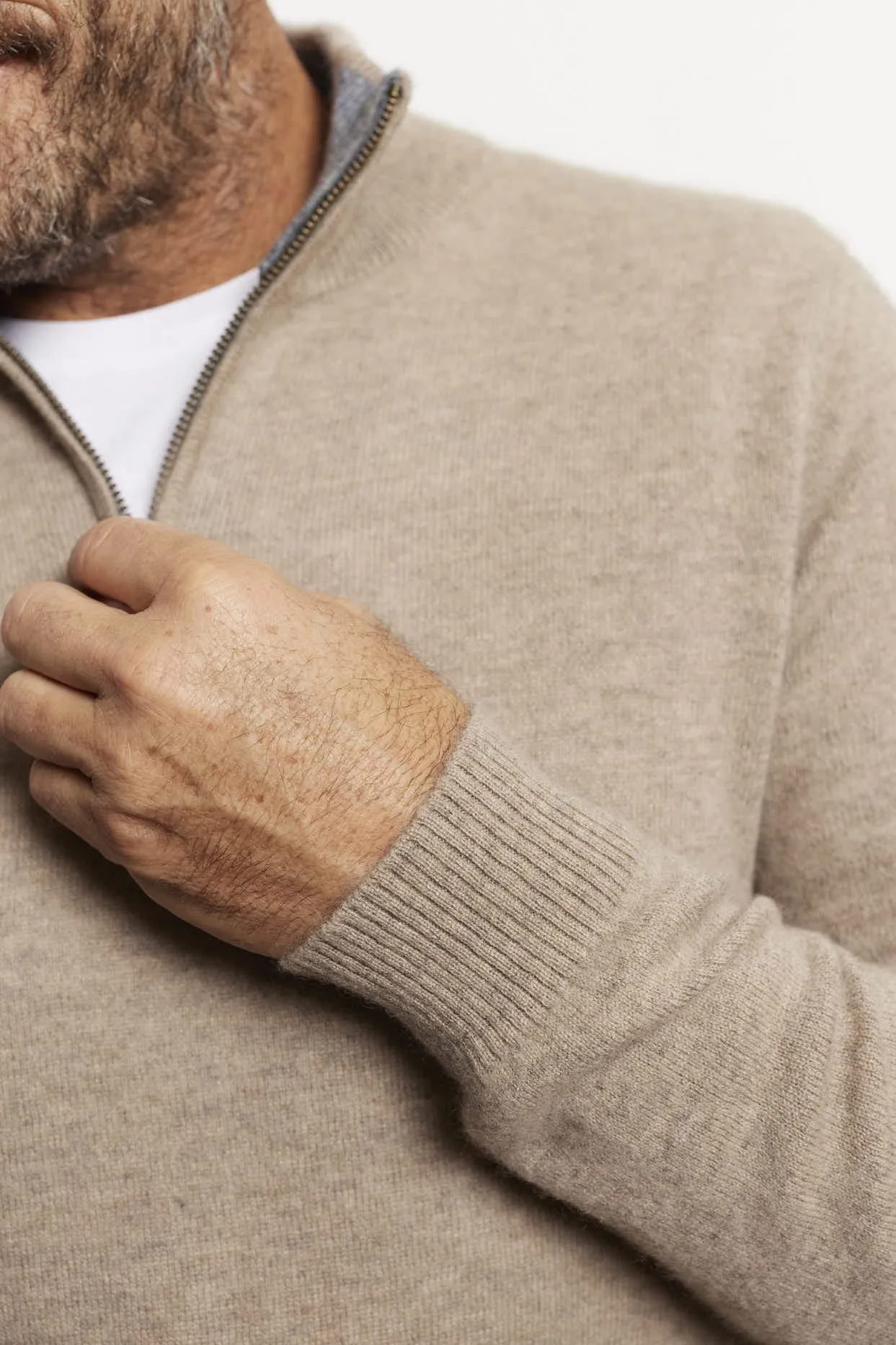 Ricky Cashmere Sweater in Walnut