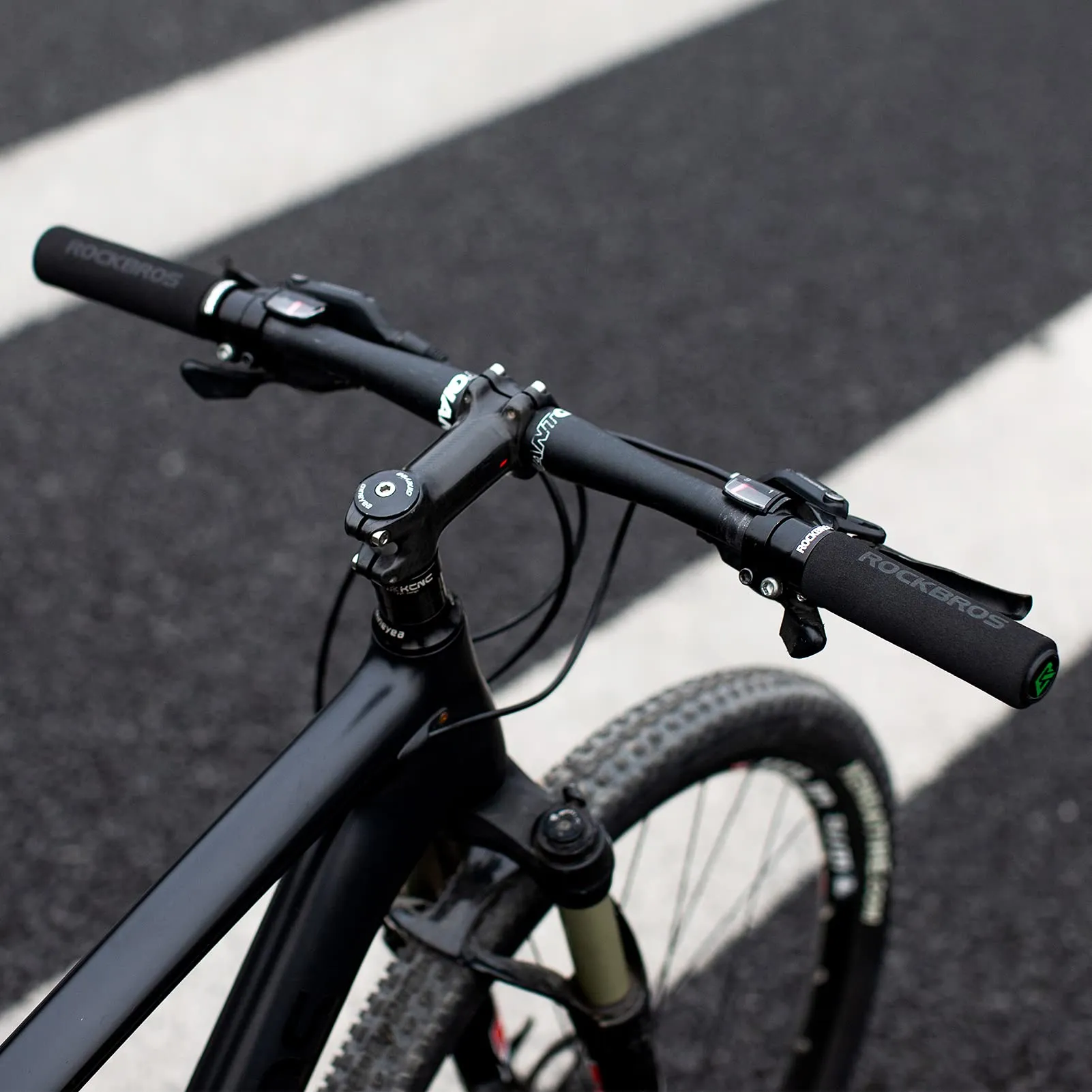 ROCKBROS Bike Grips Foam Single Lock on Bicycle  Soft Comfortable Non-Slip Bike Handle Grips