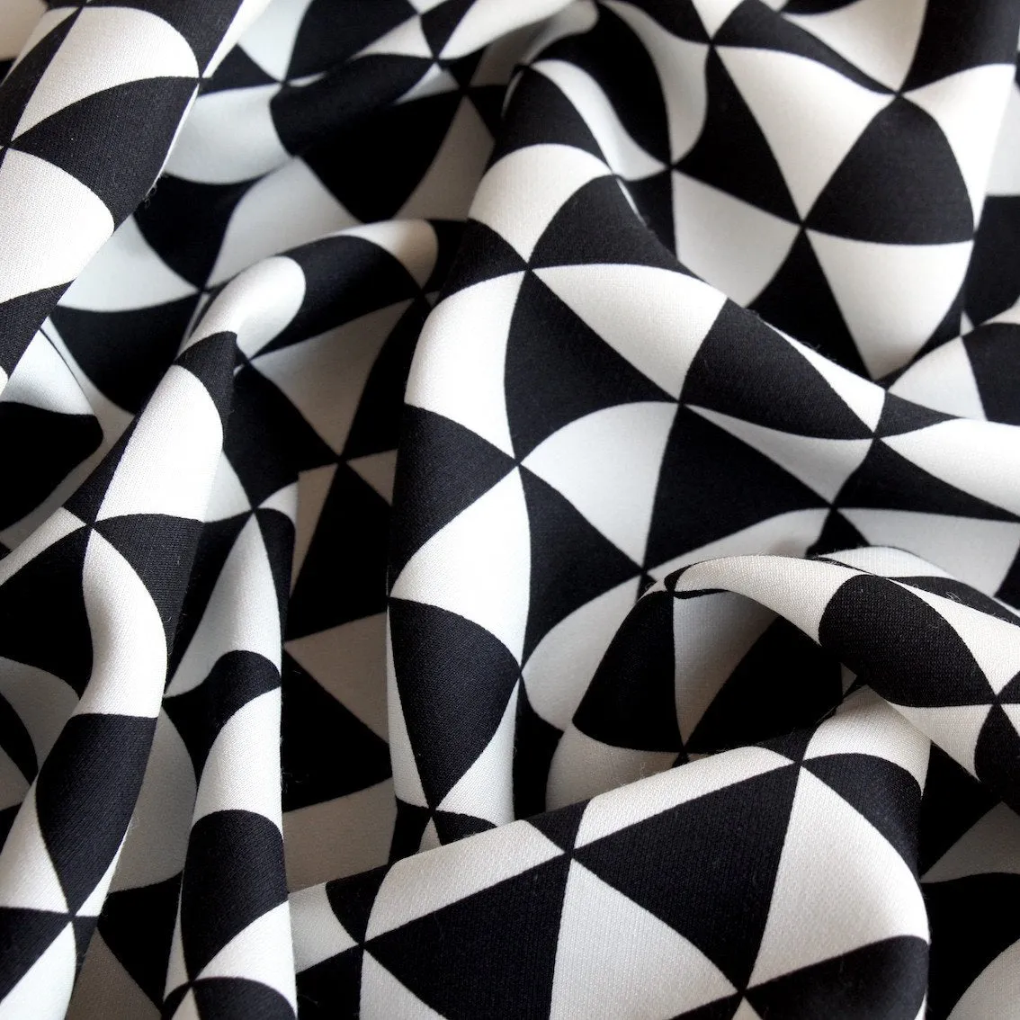Shadowed Pyramid Wool/Silk
