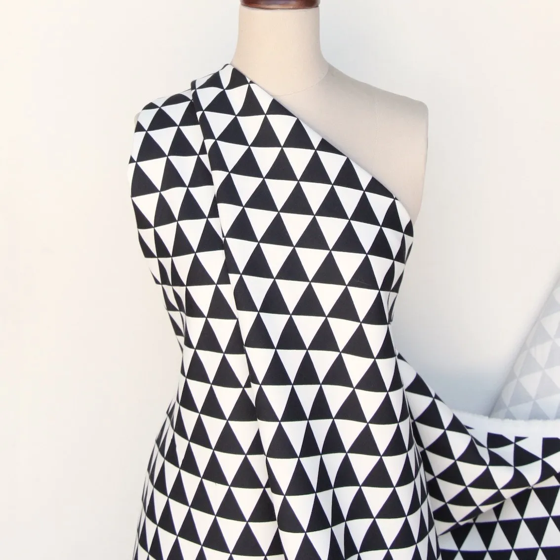 Shadowed Pyramid Wool/Silk
