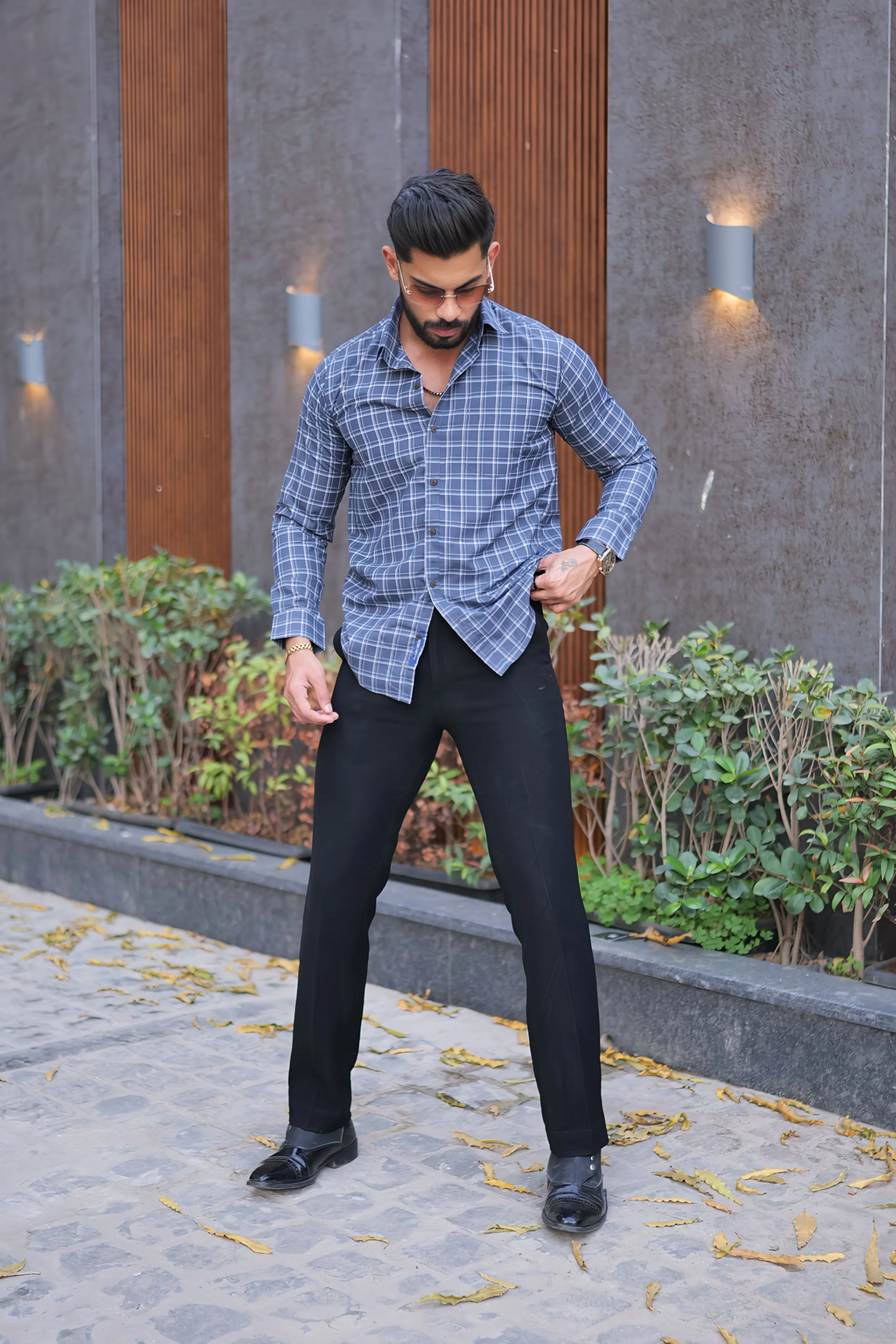 VOZIA Trendy Checked Men's Shirt