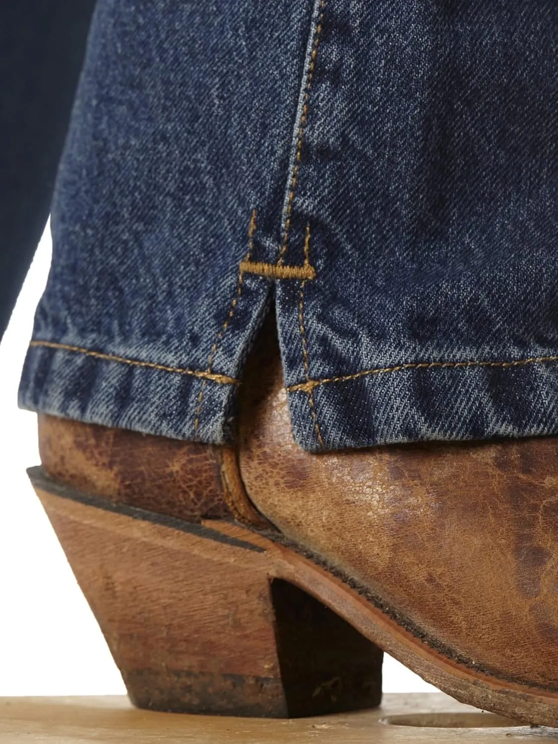 Wrangler Women's Cash Mid Rise Vented Hem Ultimate Riding Jean